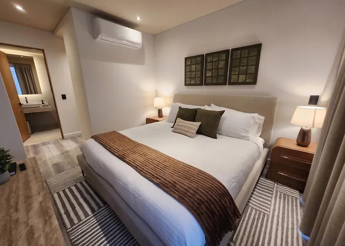 Apartment Ameth - Stylish Downtown With Rooftop Pool & Gym Cabo San Lucas