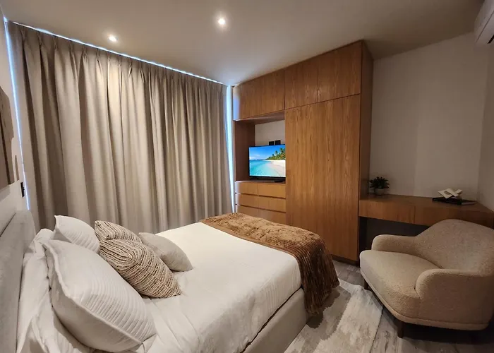 Ameth - Stylish Downtown With Rooftop Pool & Gym Apartment Cabo San Lucas