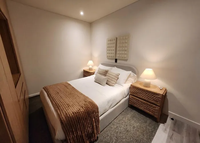 Ameth - Stylish Downtown With Rooftop Pool & Gym *